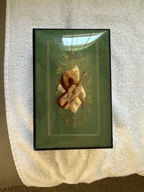 Wine red violin inlay music box - Sorrento Music Boxes - AmazingMusicBox.com,